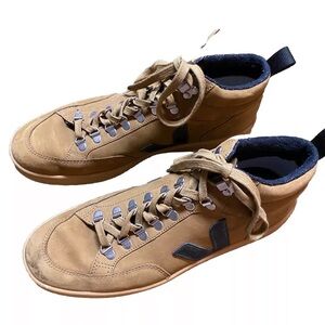 VEJA Roraima Leather High Top Nubuck Leather Sneakers Sz mens 11